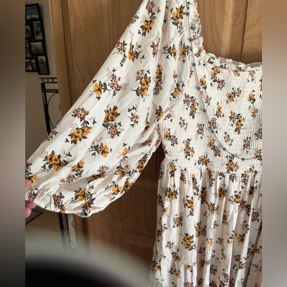 TORRID Floral Midi Gauze Dress with 3/4 Sleeves Lined SIZE 2 NWT Retails $89.90 - Picture 2 of 15